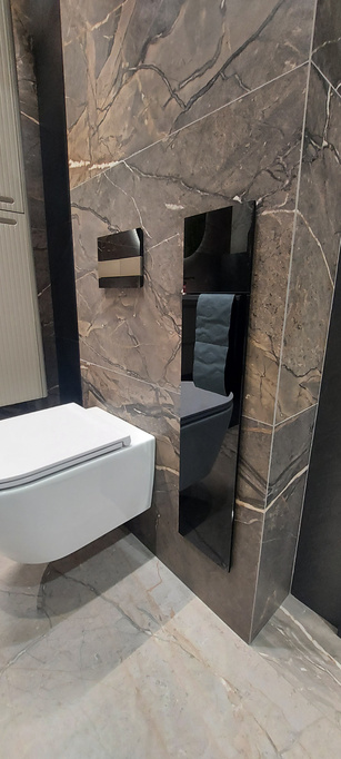 MCJ schowek WC i kontener podtynkowy do zabudowy zawias z lewej strony czarny połysk 825x179x155 mm