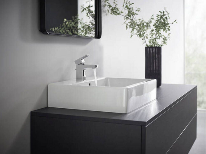 Ecosmart Chrome Standing Washbasin Baterie.