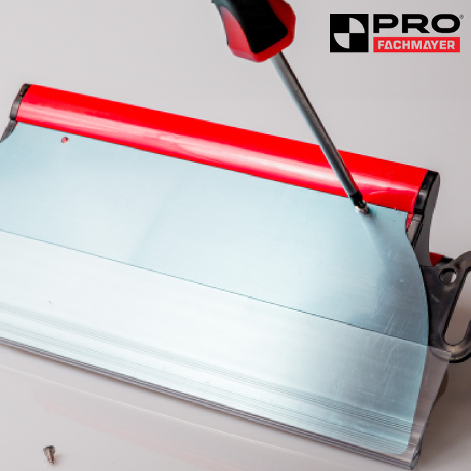 Szpachla i nóż do gładzi PRO 60cm PRO-PC403