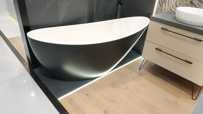 Wanna wolnostojąca 165x70 cm czarny mat konglomerat Mery DESSI HOME 