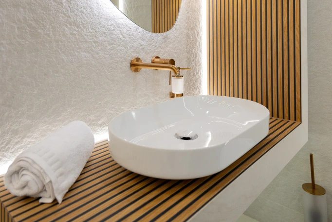 Obkladová a podlahová dlažba 120 × 120, imitace kamene, struktura, světle béžová